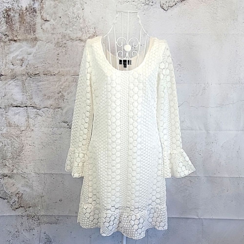 Alison Andrews lace midi dress in summer white Women's Size S